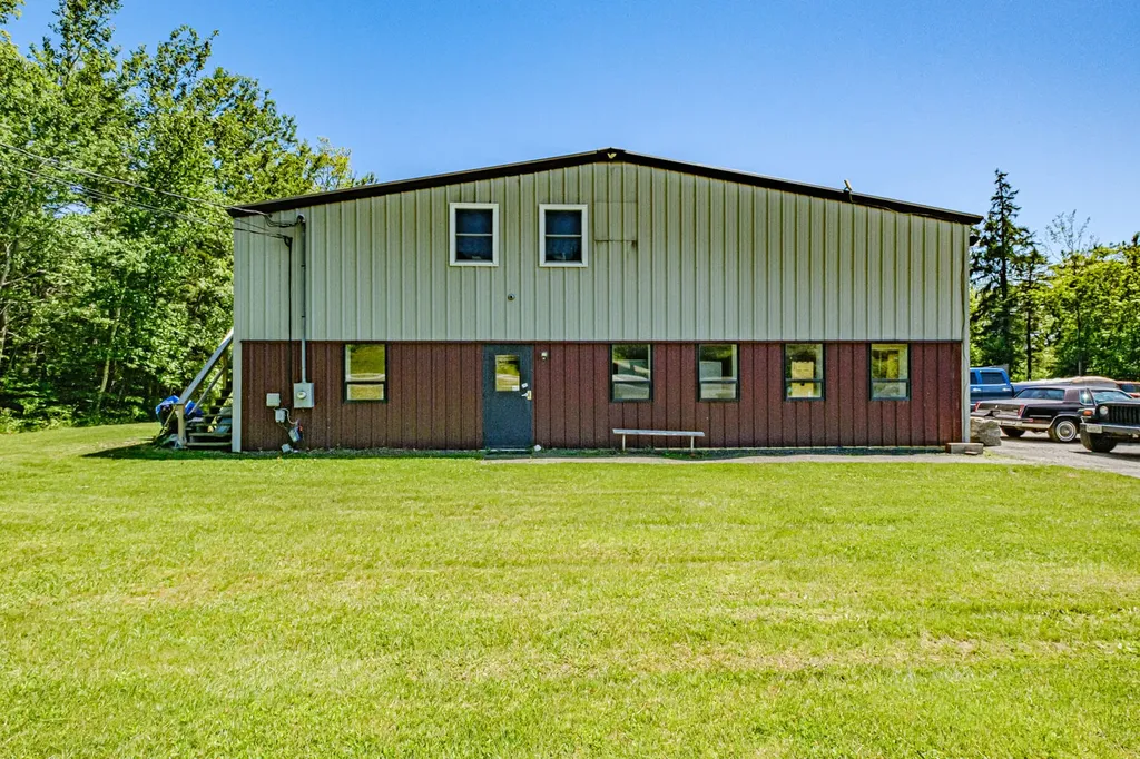 21 Merrill Drive Rockland ME 04841
