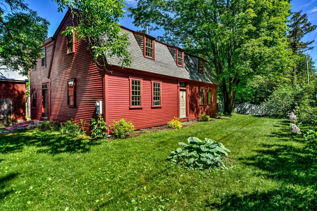 61 River Road Dresden ME 04342