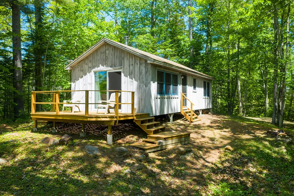 18 Morton Lane Hope ME 04847