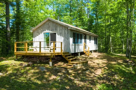 18 Morton Lane Hope ME 04847