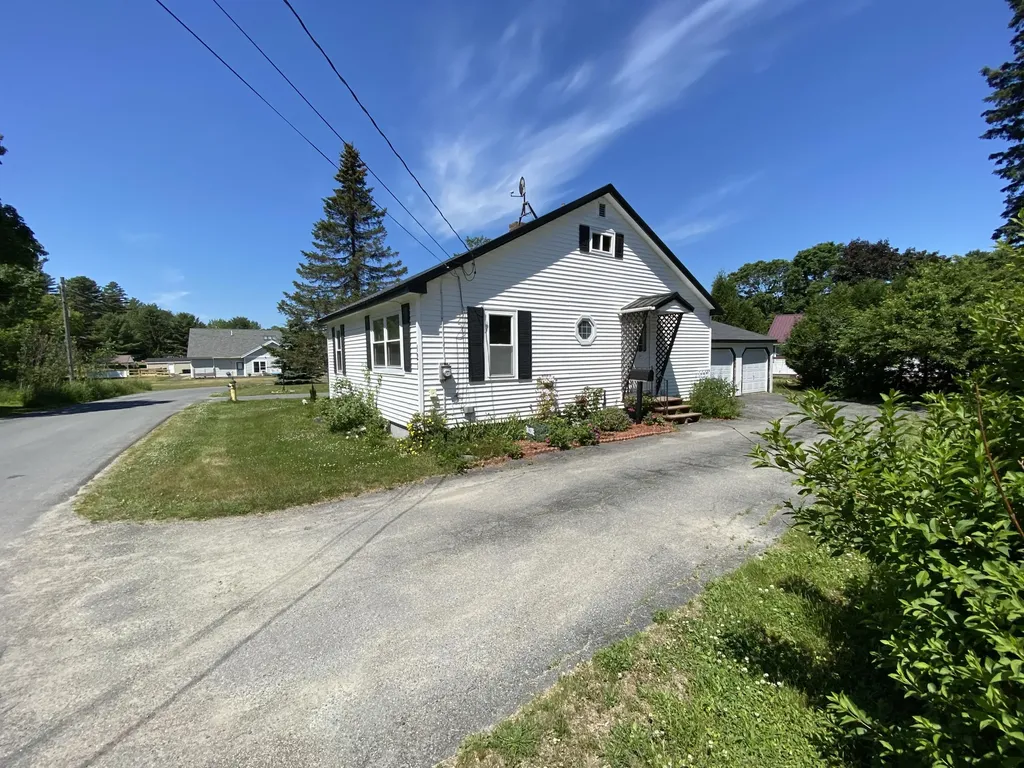 121 Pine Street Old Town ME 04468