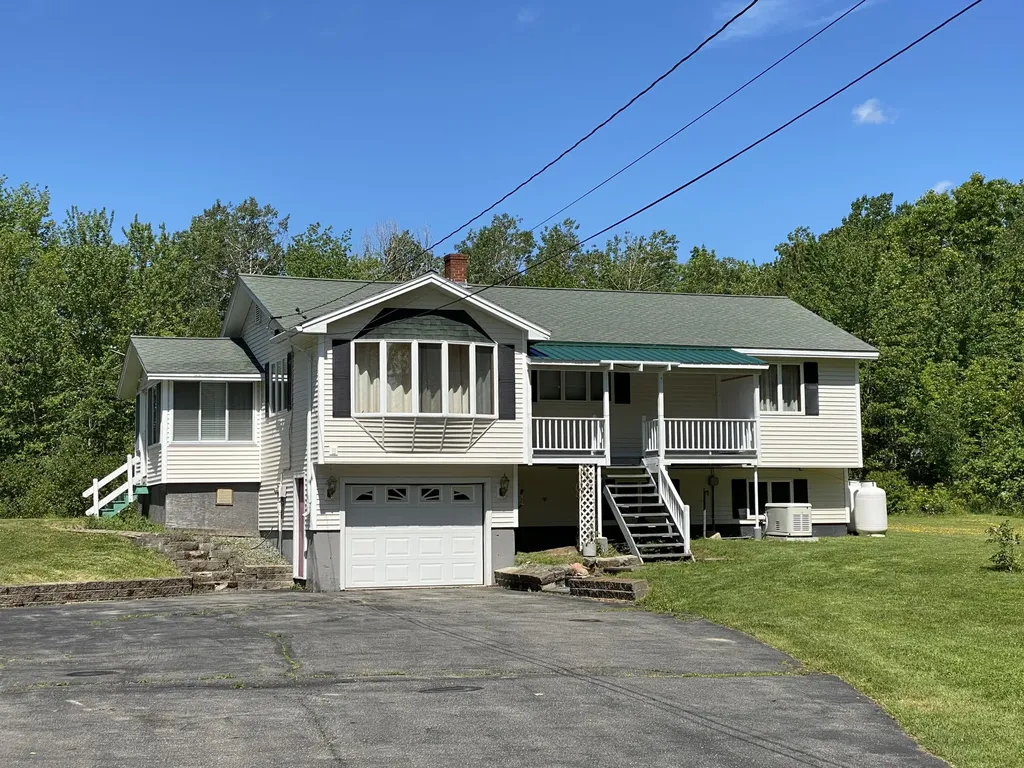 1568 Essex Street Bangor ME 04401