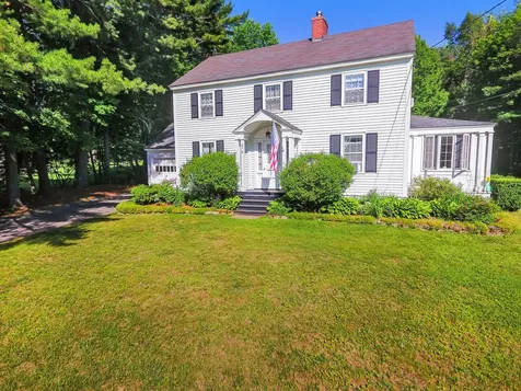 270 Pond Road Manchester ME 04351