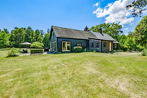 14 Griffin Road Freeport ME 04032