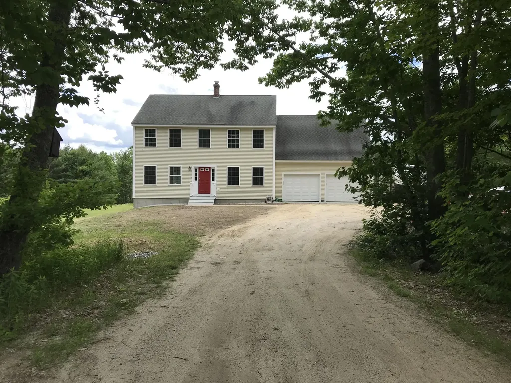 35 Emery Road Standish ME 04084