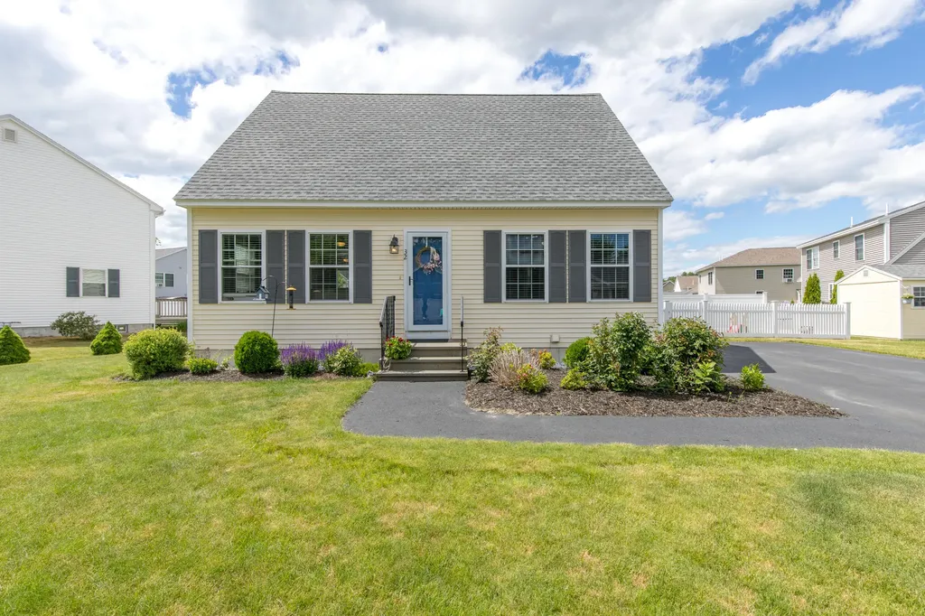 32 Wagner Farm Road Gorham ME 04038