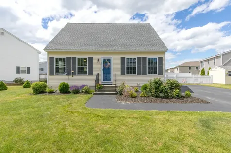 32 Wagner Farm Road Gorham ME 04038