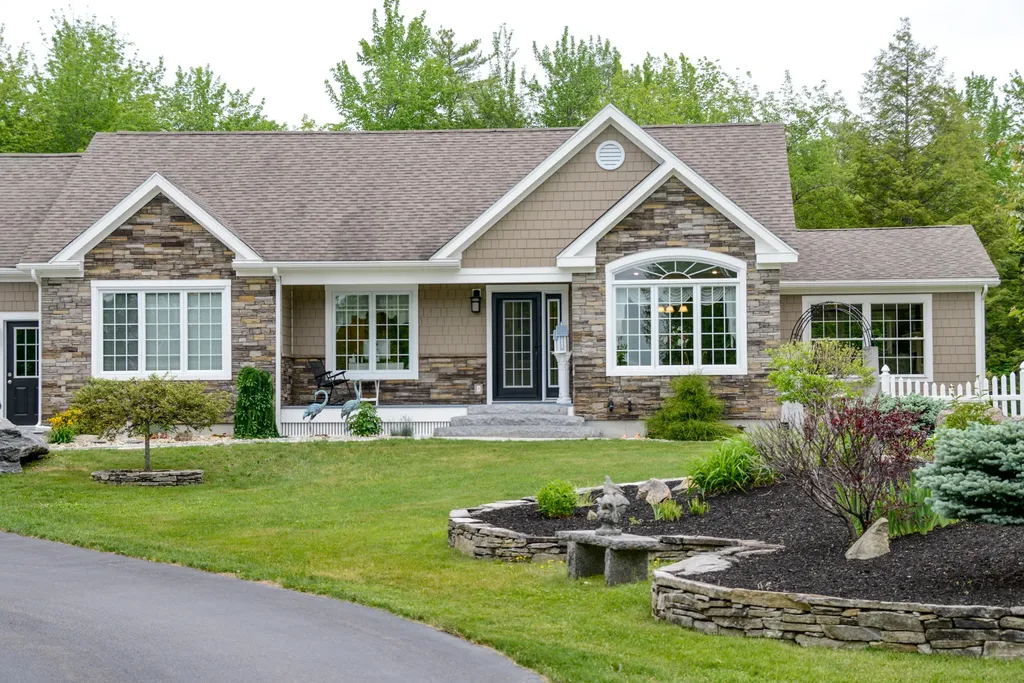 36 Brocklebank Drive Bridgton ME 04009