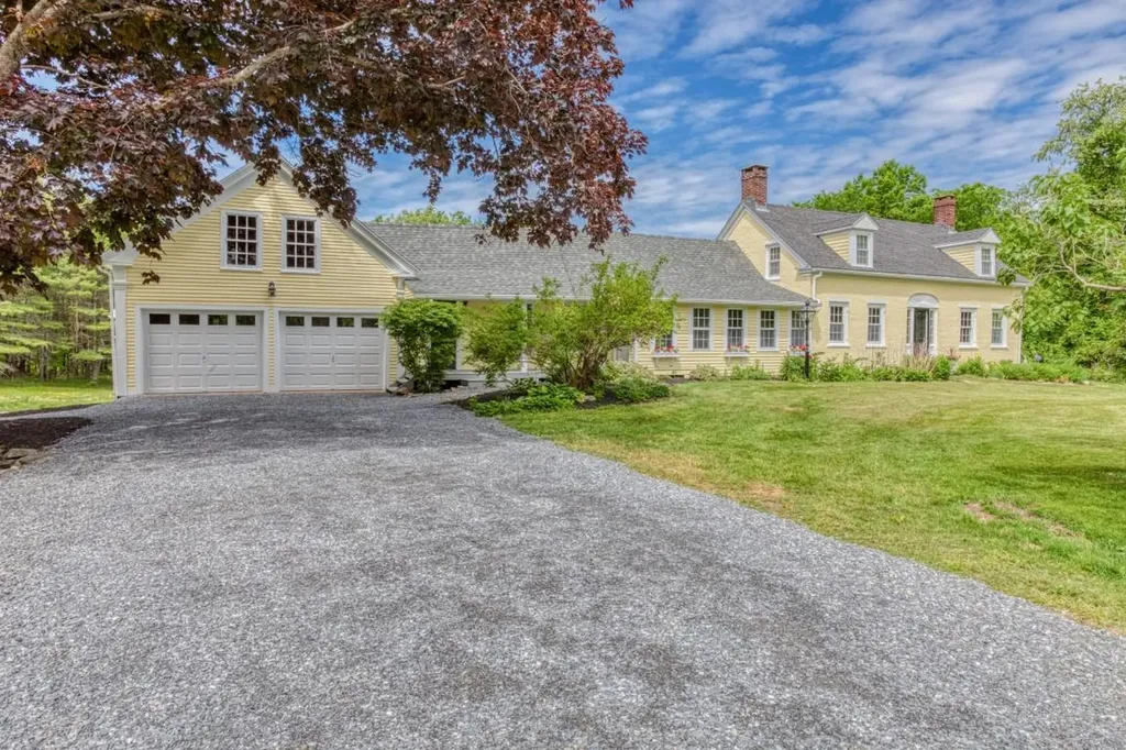 105 Englebrekt Road Edgecomb ME 04556