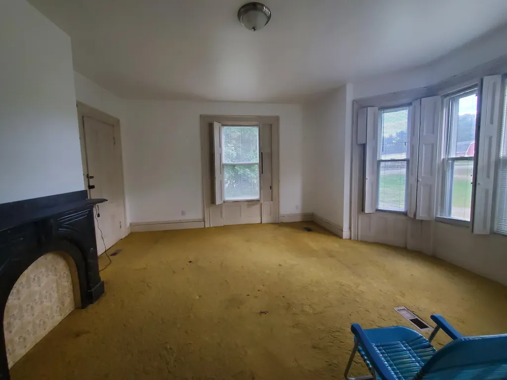 319 Enfield Road Lincoln ME 04457