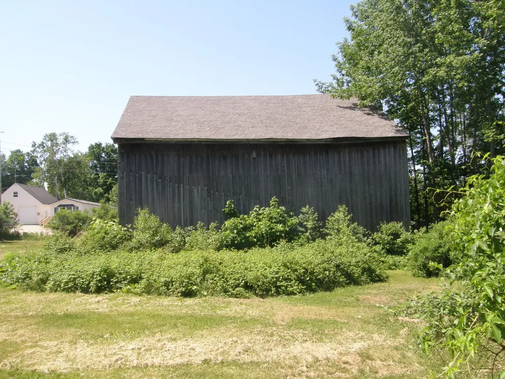 319 Enfield Road Lincoln ME 04457