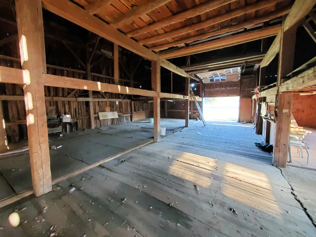319 Enfield Road Lincoln ME 04457