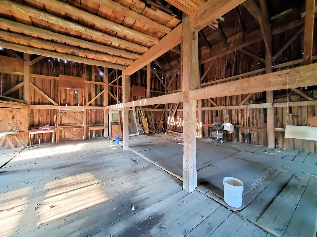 319 Enfield Road Lincoln ME 04457