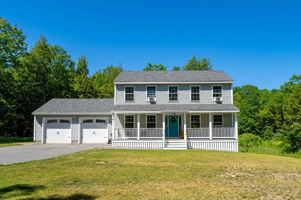 18 Sulky Way Windham ME 04062