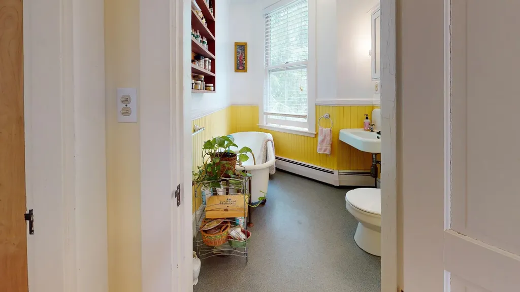 10 Ware Street Lewiston ME 04240