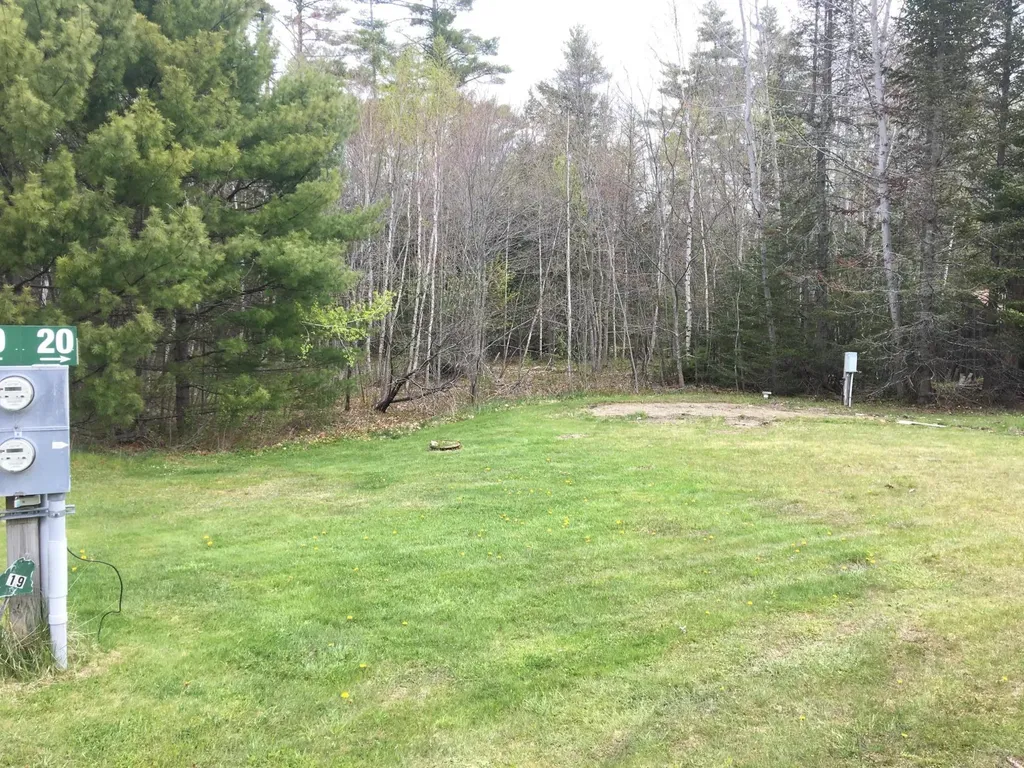 20 Loon Loop Warren ME 04864