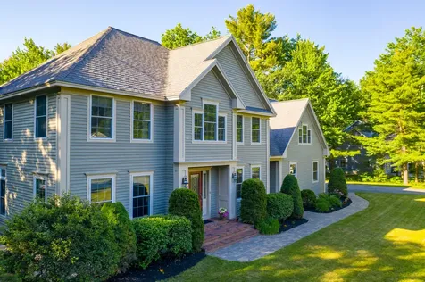 6 Seguin Drive Brunswick ME 04011
