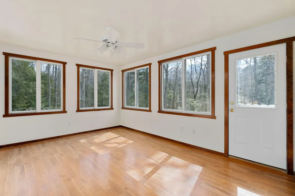 11 Roos Hill Drive Freeport ME 04032
