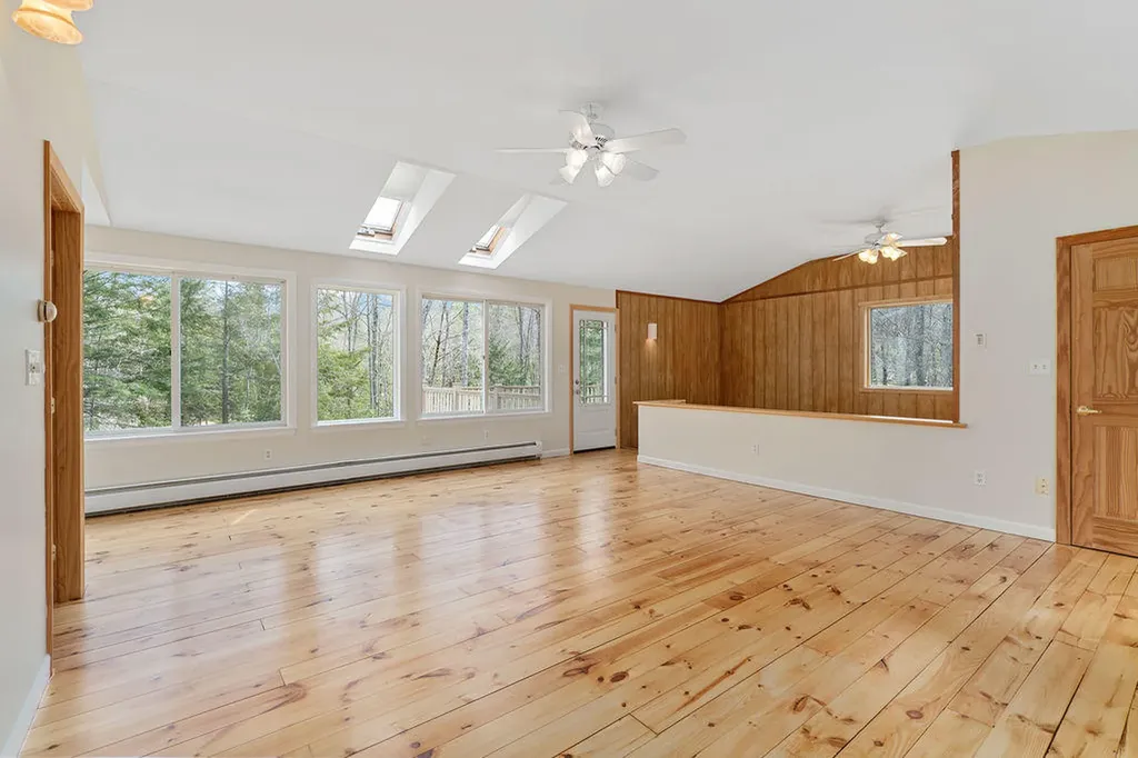 11 Roos Hill Drive Freeport ME 04032
