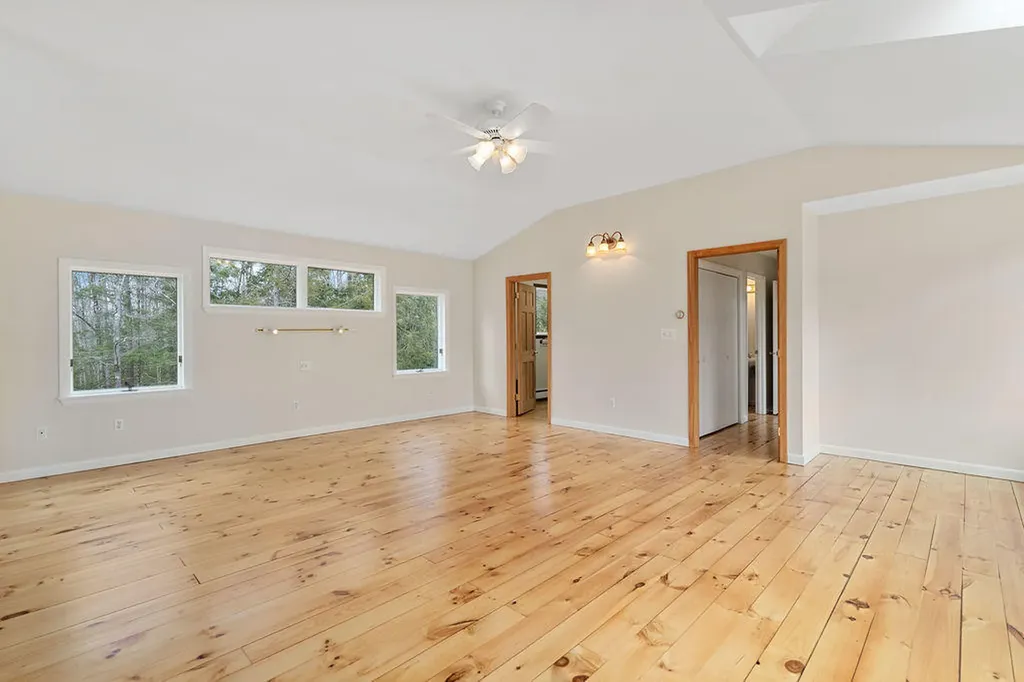 11 Roos Hill Drive Freeport ME 04032