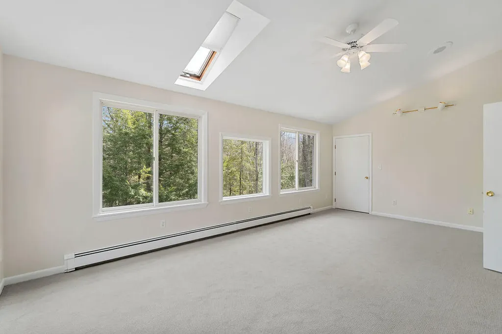 11 Roos Hill Drive Freeport ME 04032