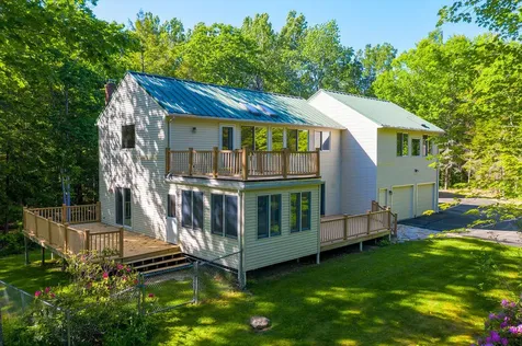 11 Roos Hill Drive Freeport ME 04032