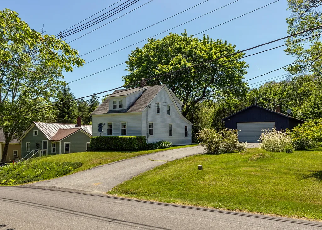 38 Rawson Avenue Camden ME 04843