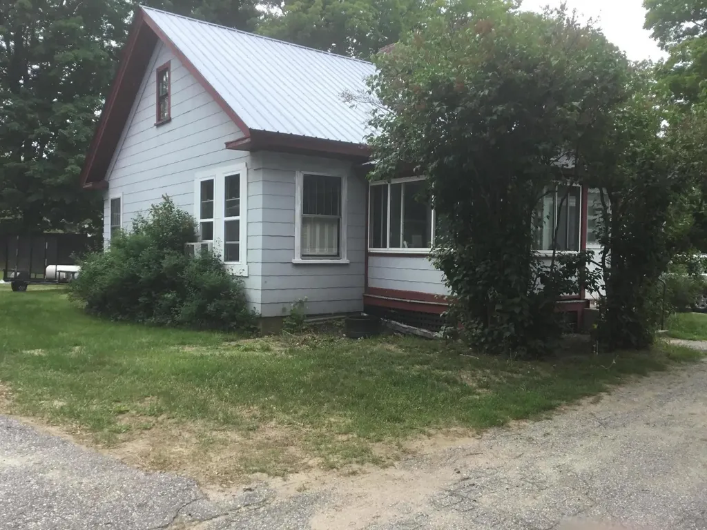7 Vernon Street Bethel ME 04217
