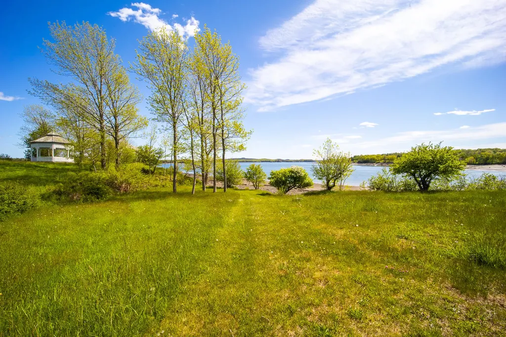 74 River House Road Castine ME 04421