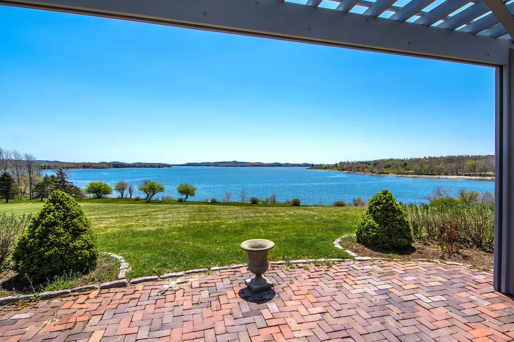 74 River House Road Castine ME 04421
