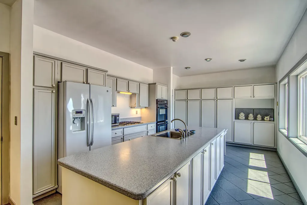 74 River House Road Castine ME 04421