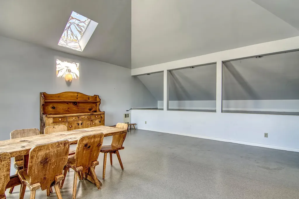 74 River House Road Castine ME 04421