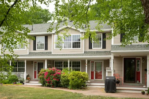 9 Main Street Kittery ME 03904