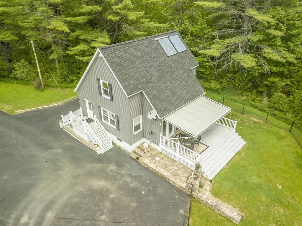 15 Alderwood Drive Winterport ME 04496