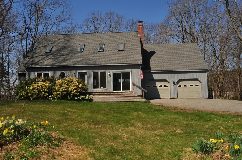 9 Pepperrell Road Kittery ME 03905