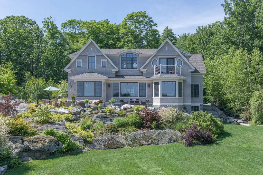 107 Ravine Drive Cumberland ME 04110