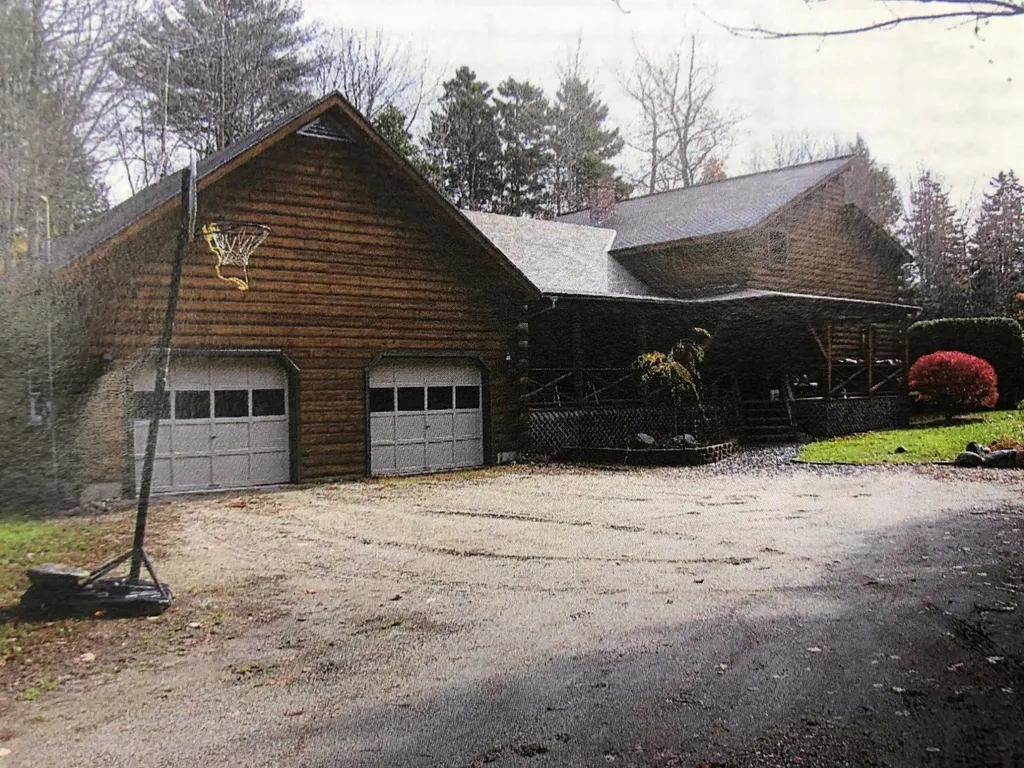 19 South Way Hancock ME 04640