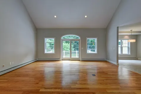 9 Madaket Lane Kennebunk ME 04043