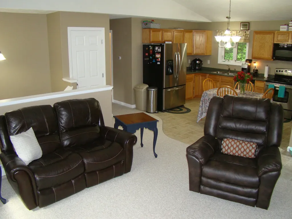 5 Strawberry Lane Poland ME 04274