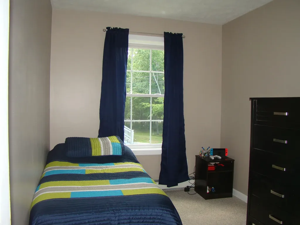 5 Strawberry Lane Poland ME 04274