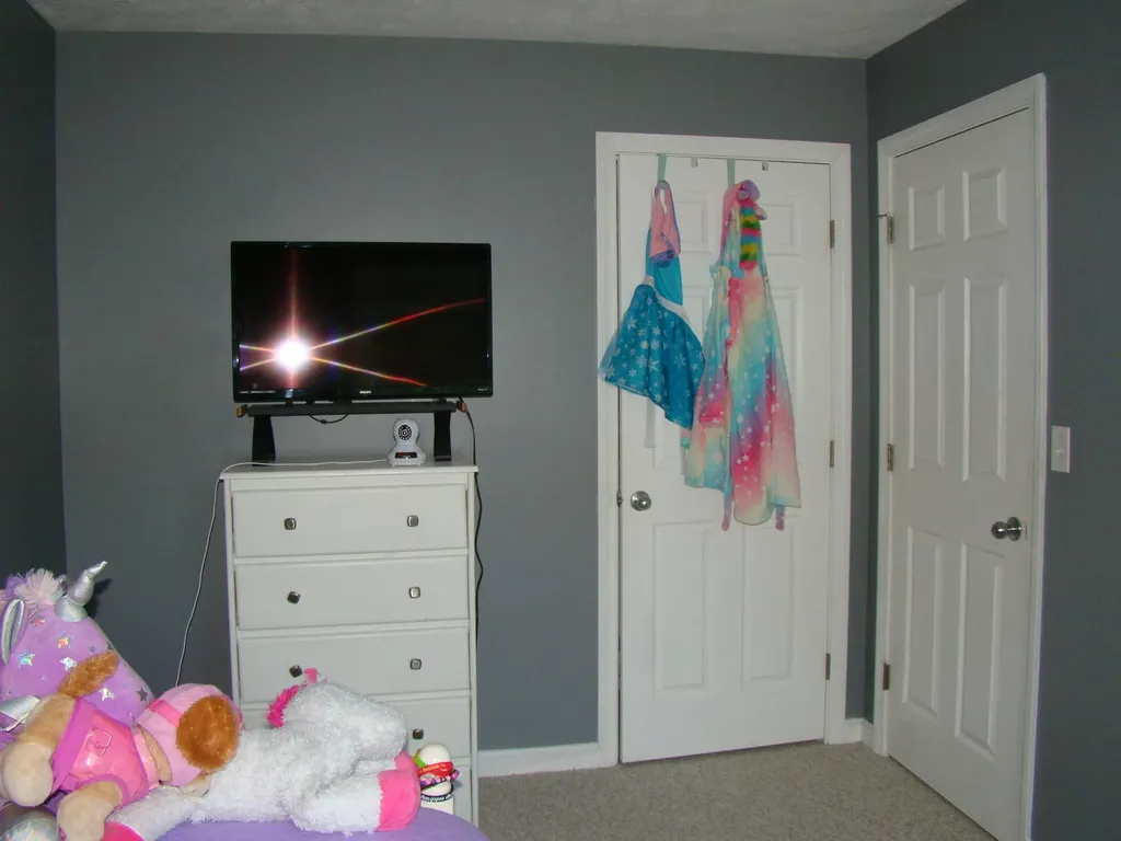 5 Strawberry Lane Poland ME 04274