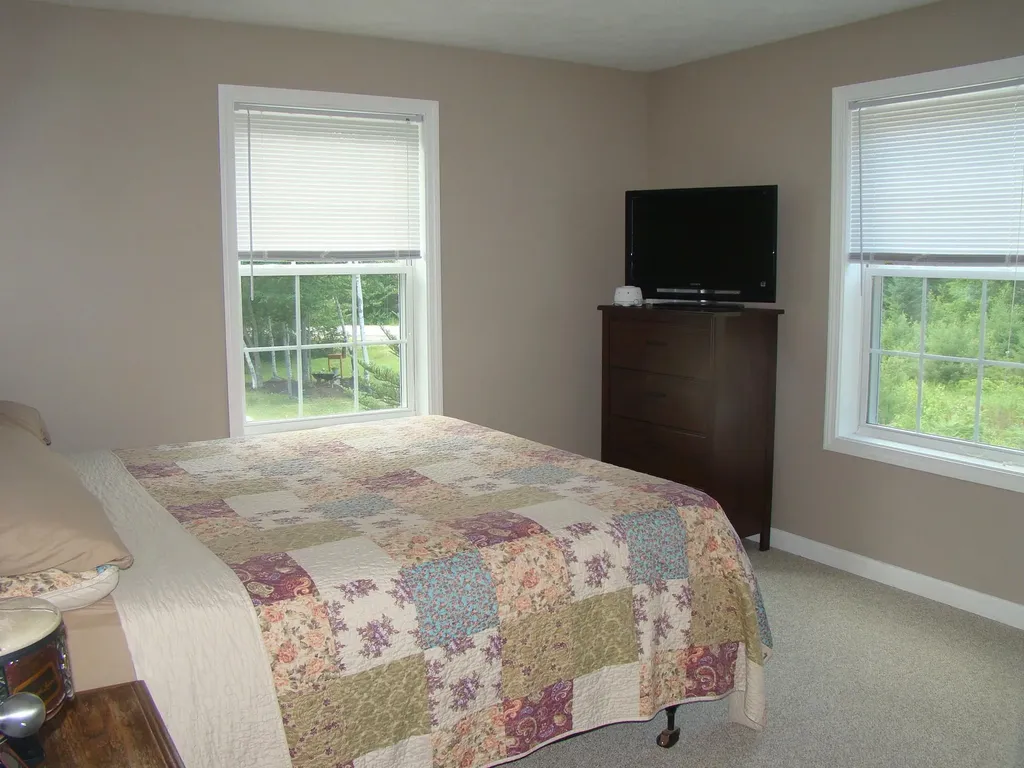 5 Strawberry Lane Poland ME 04274
