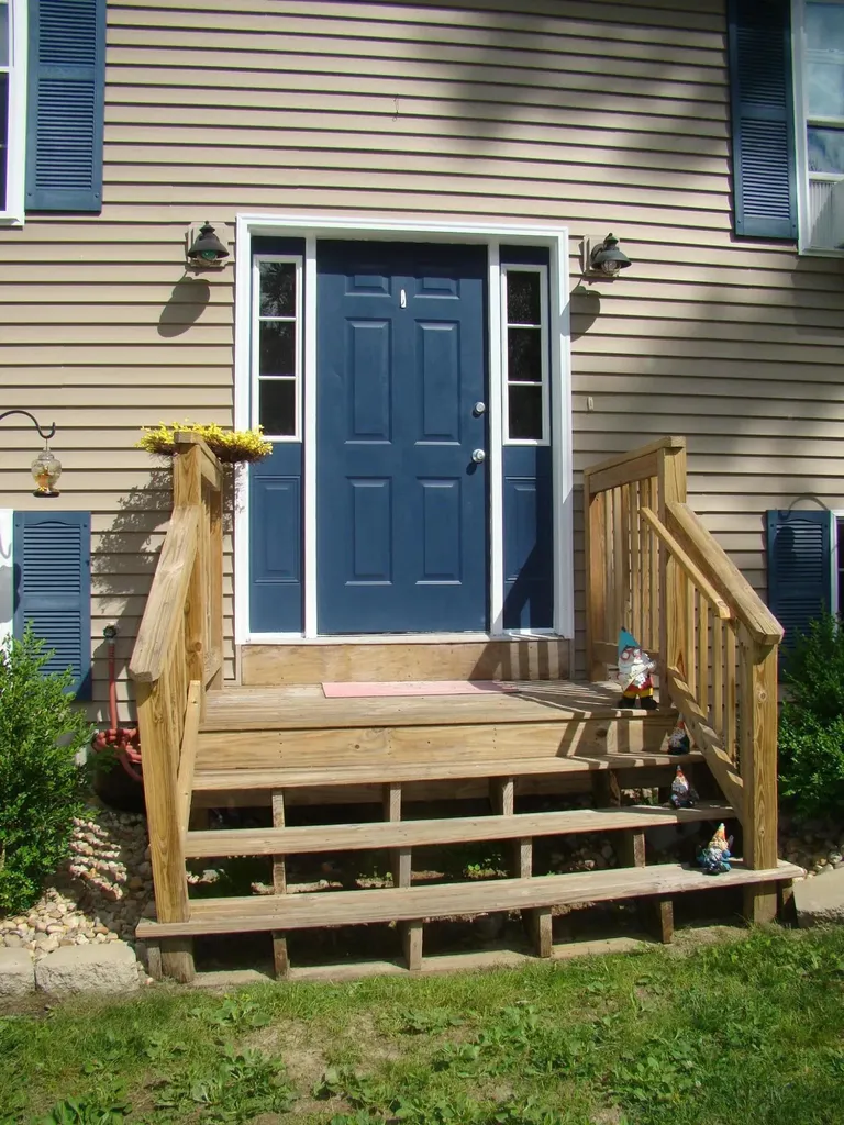 5 Strawberry Lane Poland ME 04274