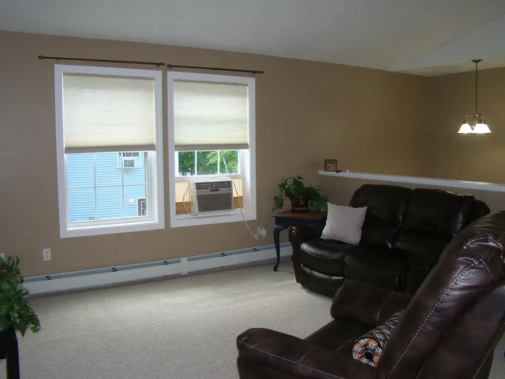 5 Strawberry Lane Poland ME 04274