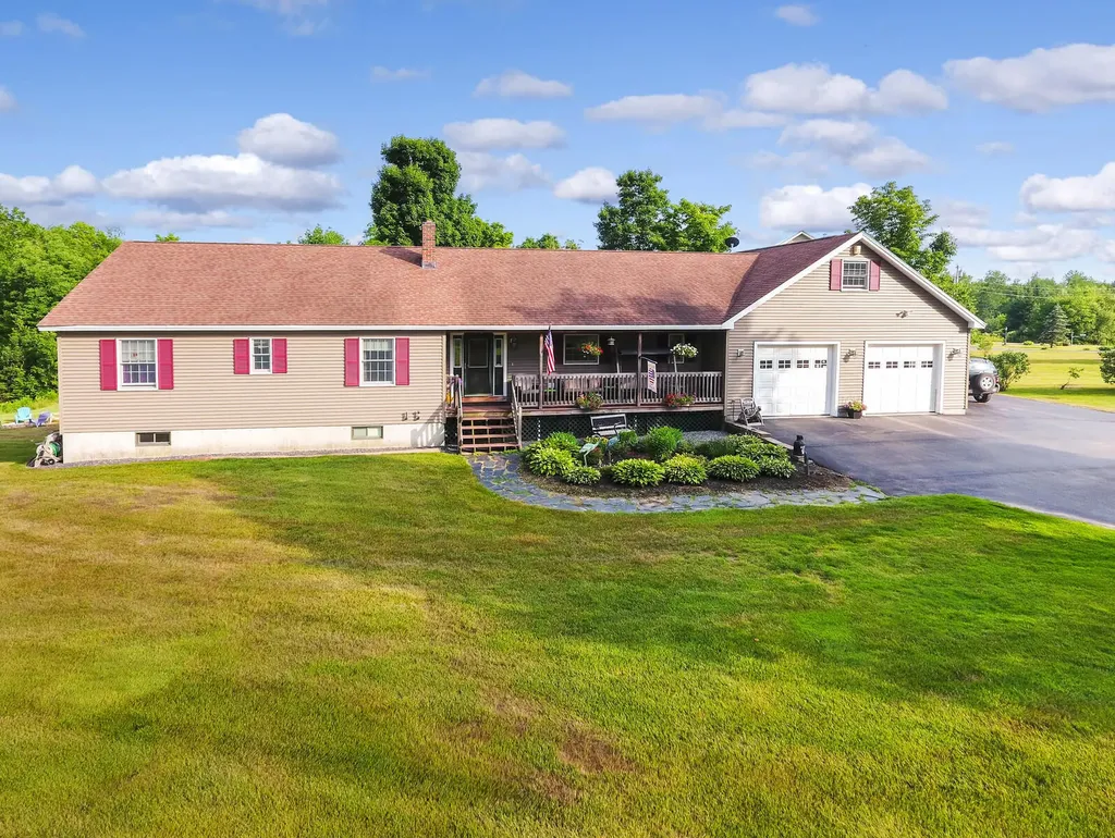 106 Rockwood Estates West Gardiner ME 04345