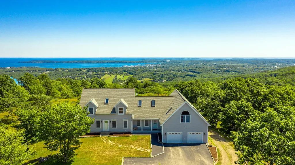 4 Sunrise Summit Rockland ME 04841