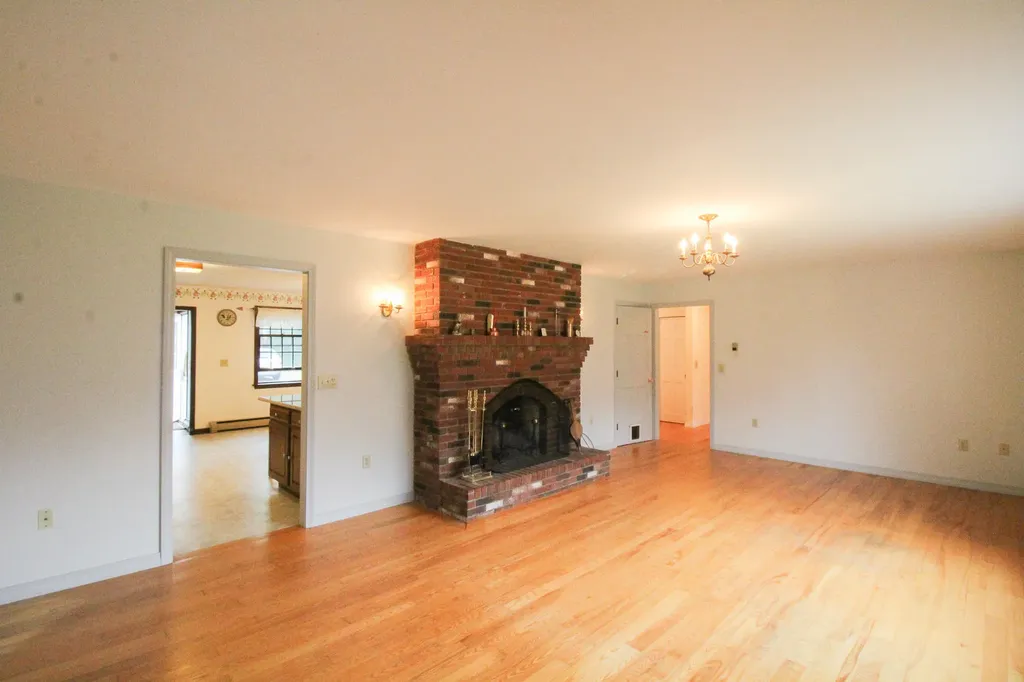 501 Western Avenue Hampden ME 04444