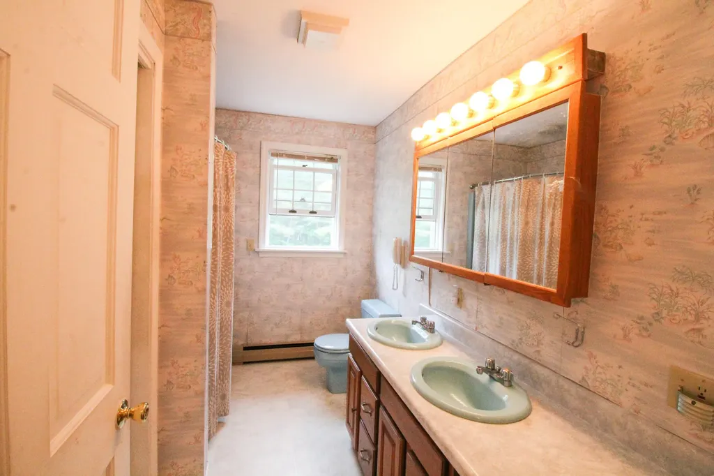 501 Western Avenue Hampden ME 04444