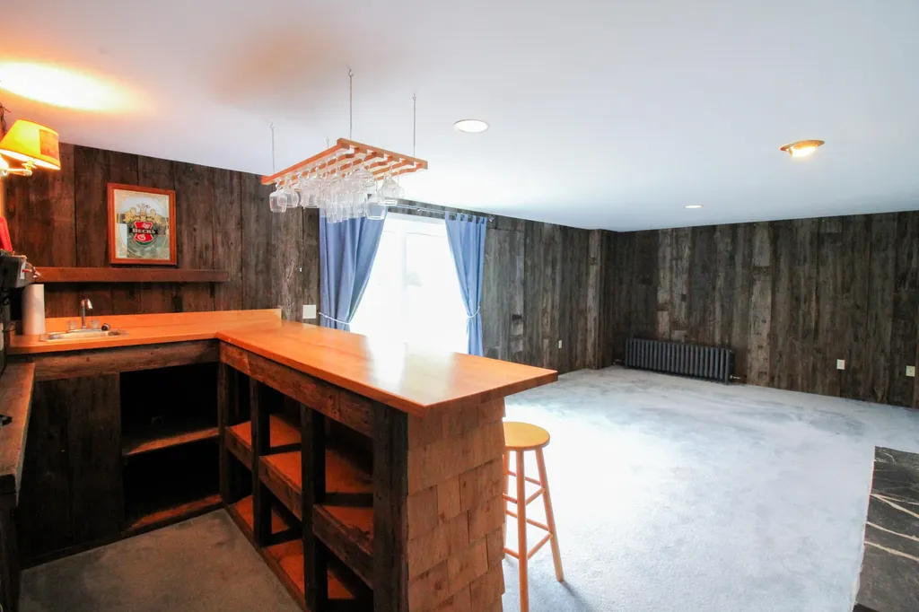 501 Western Avenue Hampden ME 04444