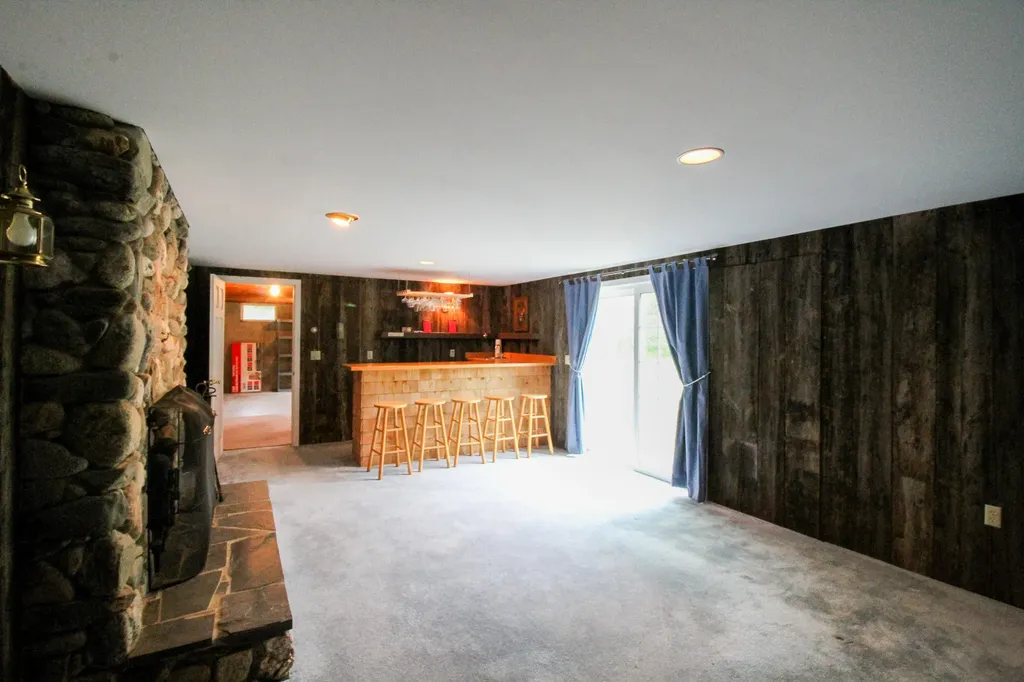 501 Western Avenue Hampden ME 04444